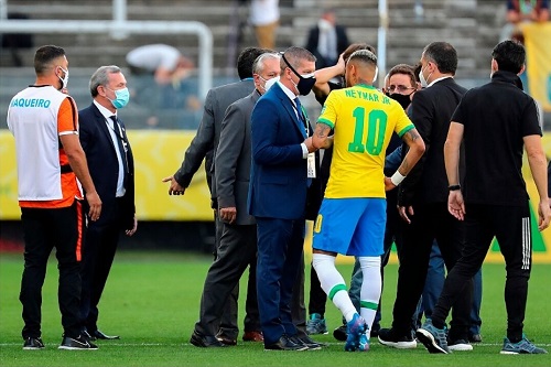 الكونميبول يقرر إلغاء مباراة البرازيل والأرجنتين ويرفع الأمر للفيفا