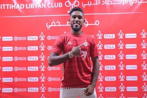 سند الورفلي ينتقل رسميا إلى نادي الاتحاد الليبي