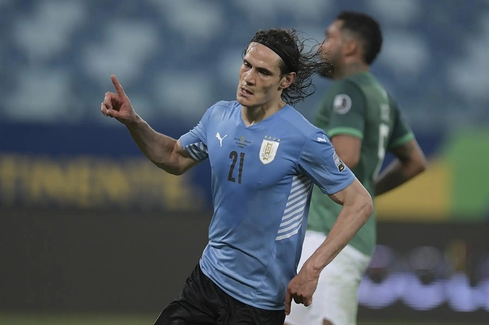 كافاني ينضم لمنتخب أوروغواي قبيل التصفيات
