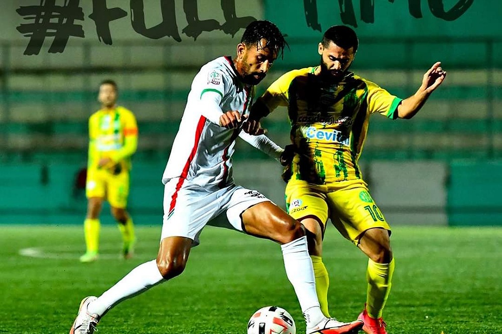 الجيش الملكي يُراسل "الكاف" احتجاجا على ظلم التحكيم أمام شبيبة القبائل