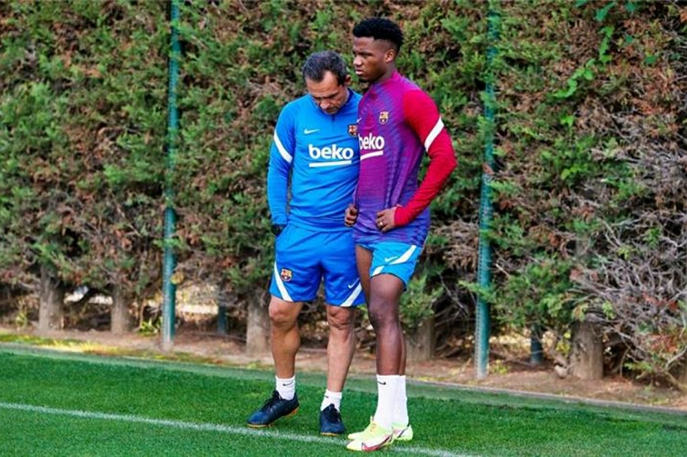 بارغوان مدرب برشلونة المؤقت: يجب تأهيل اللاعبين بدنيا ونفسيا