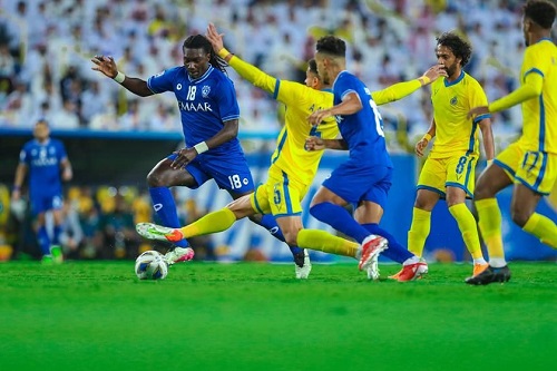 الهلال يتجاوز النصر ويبلغ نهائي أبطال آسيا