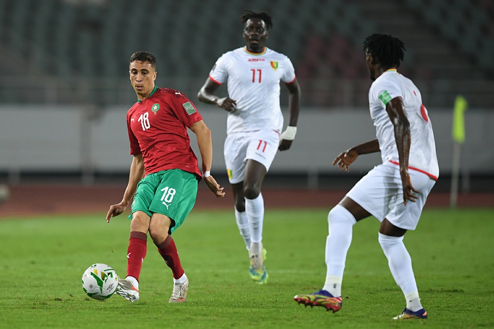 شاكلا: أتمنى طي الخلاف بين زياش وخاليلوزيتش والمنتخب يبقى فوقنا جميعا