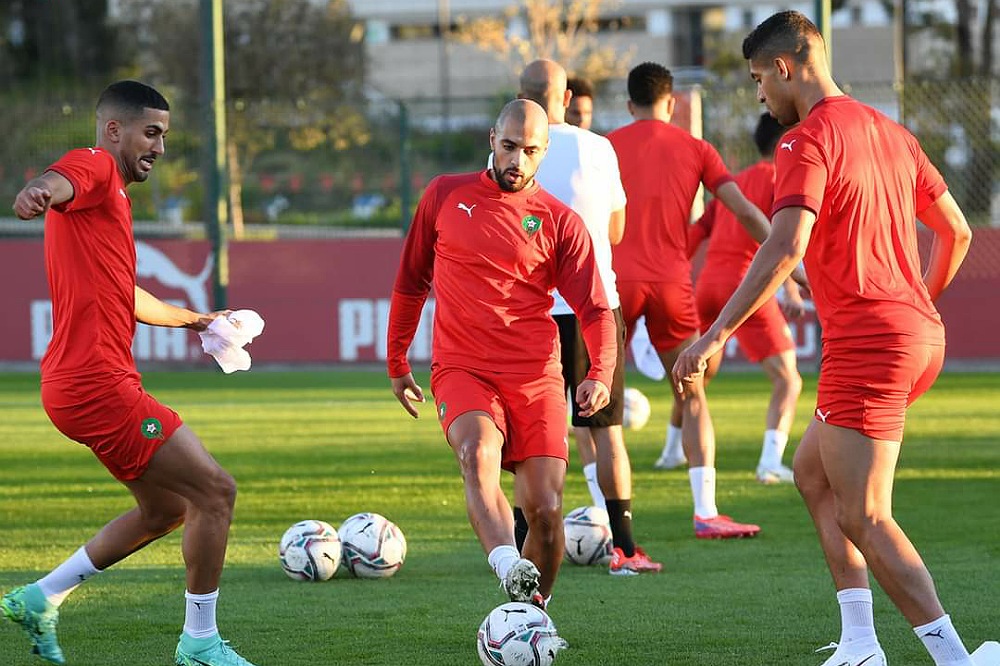 "الأسود" يواصلون تحضيراتهم لموقعة "صقور الجديان" في تصفيات "المونديال"