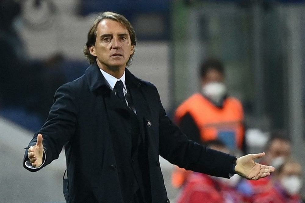 مانشيني: سنتأهل إلى كأس العالم في مارس وربما سنفوز بـ"المونديال"