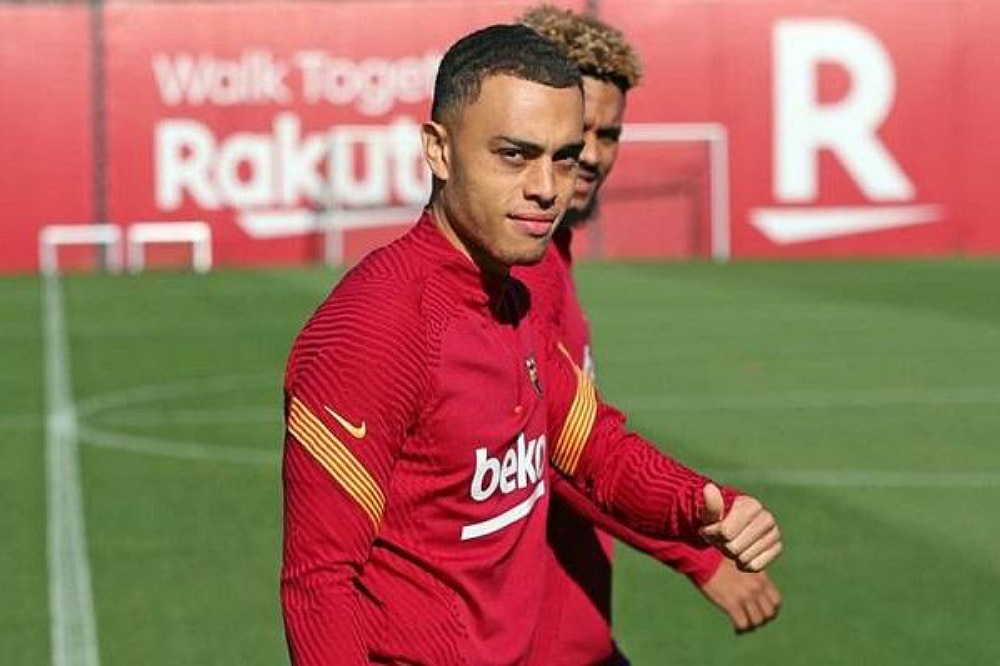 سيرجينيو ديست يعود لمران برشلونة الجماعي