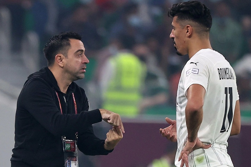 تشافي ينفي اهتمام برشلونة بالمهاجم بونجاح
