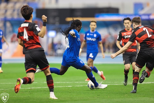 الهلال السعودي يُسقط بوهانغ الكوري ويتوج بطلا لآسيا للمرة الرابعة في تاريخه