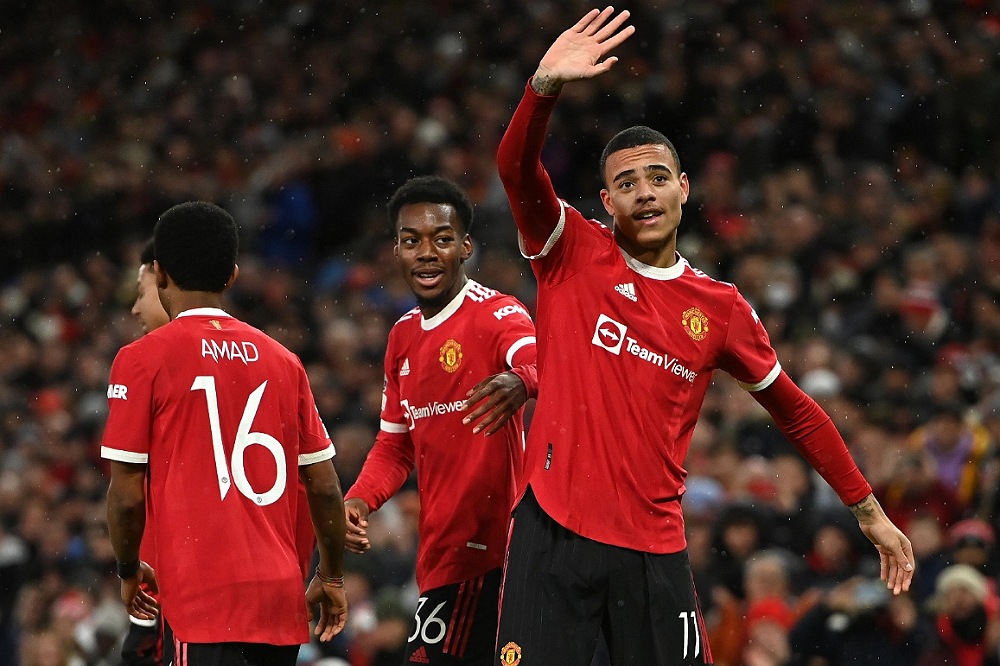 تقرير.. كورونا يداهم نادي مانشستر يونايتد