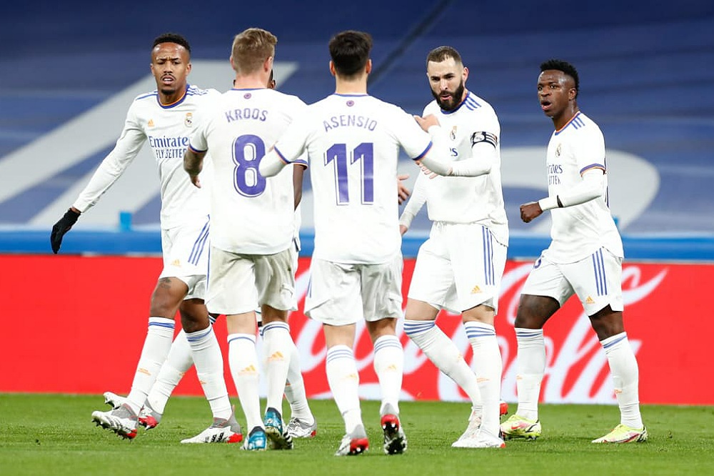 إصابة أربعة لاعبين من ريال مدريد بفيروس "كورونا"