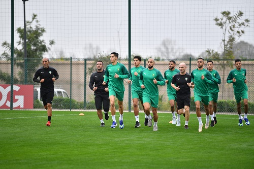 "الأسود" يستأنفون التحضيرات للكان بحصتين تدريبيتين وفق بروتوكول صحي صارم