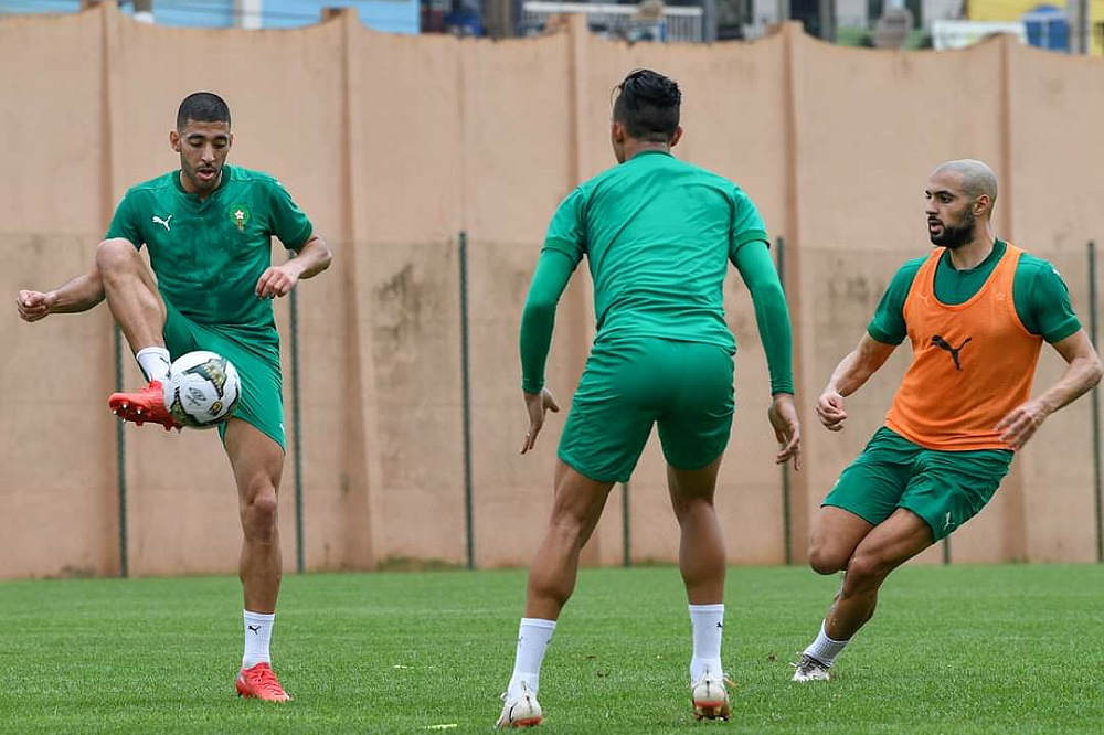 هؤلاء ثلاثة لاعبين غادروا ملعب تداريب "الأسود" بكمادات ثلج