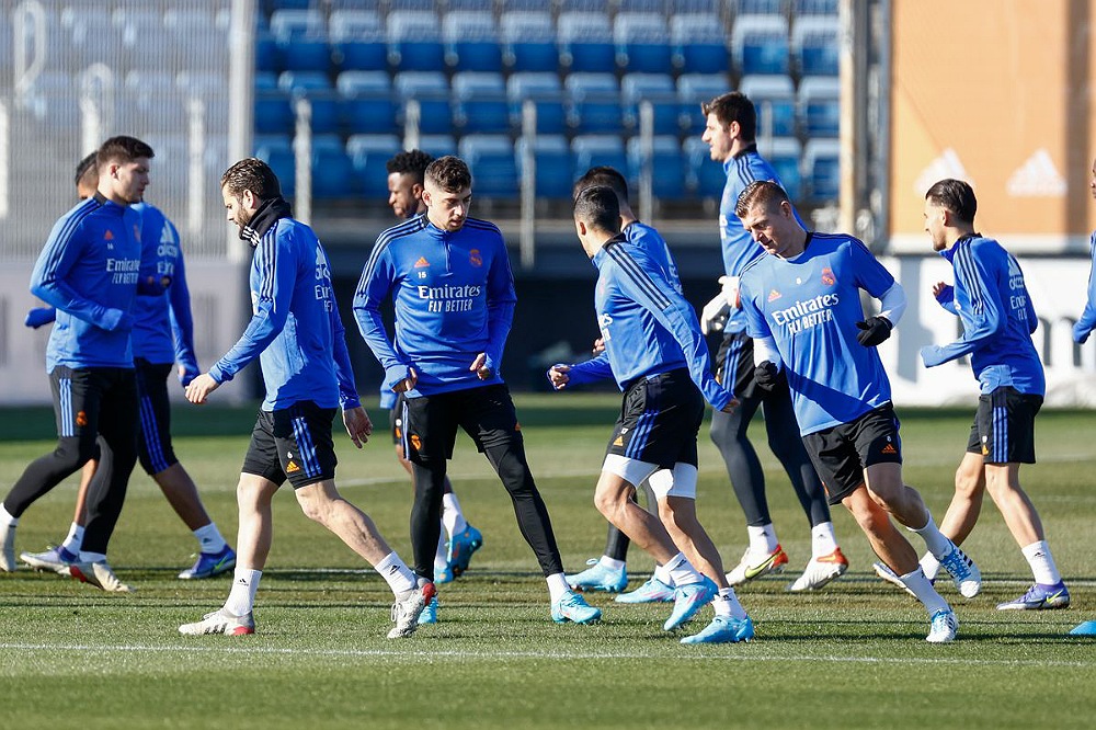 لائحة ريال مدريد لمواجهة إلتشي في الدوري الإسباني
