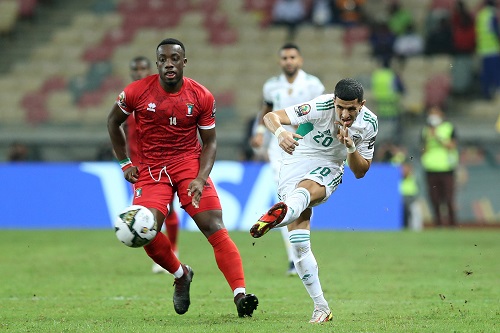 "ثعالب الصحراء" يسقطون أمام غينيا الإستوائية ويواجهون مبكرا خطر فقدان اللقب