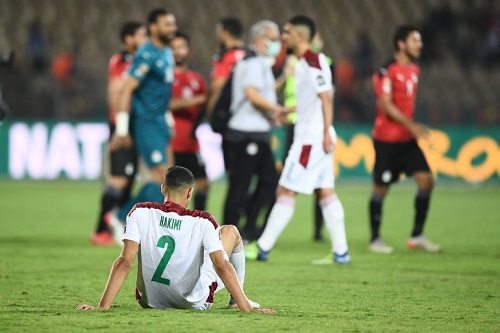 حكيمي يوجه رسالة للجماهير المغربية بعد الإقصاء من "الكان" أمام مصر