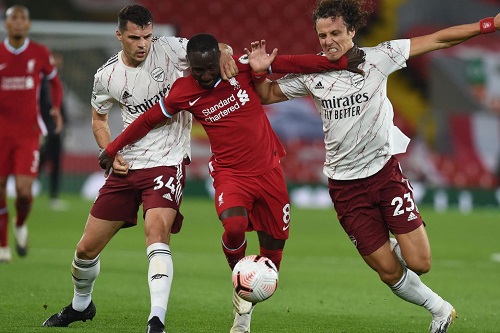 ليفربول يطلب تأجيل لقاء آرسنال بسبب كورونا