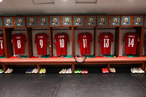 التشكيلة الرسمية للمنتخب الوطني ضد الغابون