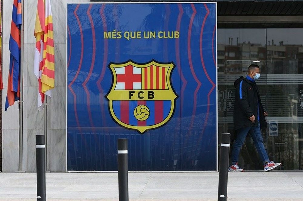 برشلونة يخسر أكثر من 600 مليون يورو في الموسمين الماضيين