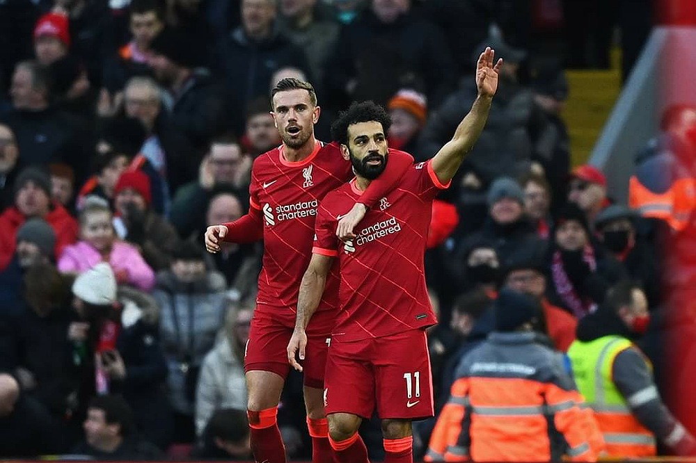 ليفربول يقلب الطاولة على نورويتش ليواصل انتصاراته