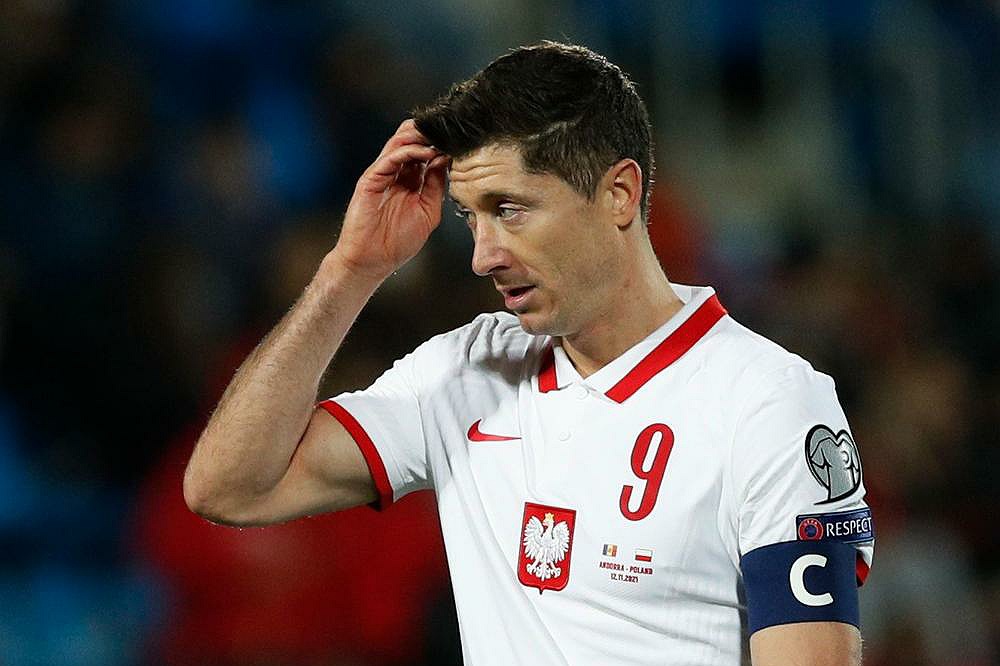 ليفاندوفسكي يؤيد رفض بولندا مواجهة روسيا