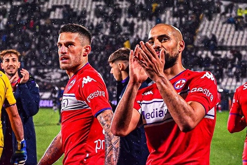 أمرابط: آسف على الخطأ ولن يحدث مرة أخرى وقد كفَّرت عنه بتسجيل هدف الفوز