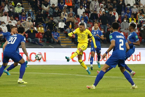 صافرات استهجان في مباراة تشلسي والهلال إثر تبديل زياش بماونت