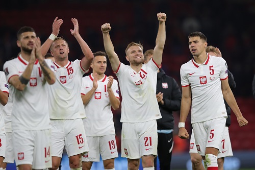بولندا تطالب فيفا بتوضح موقفه من مباراة روسيا