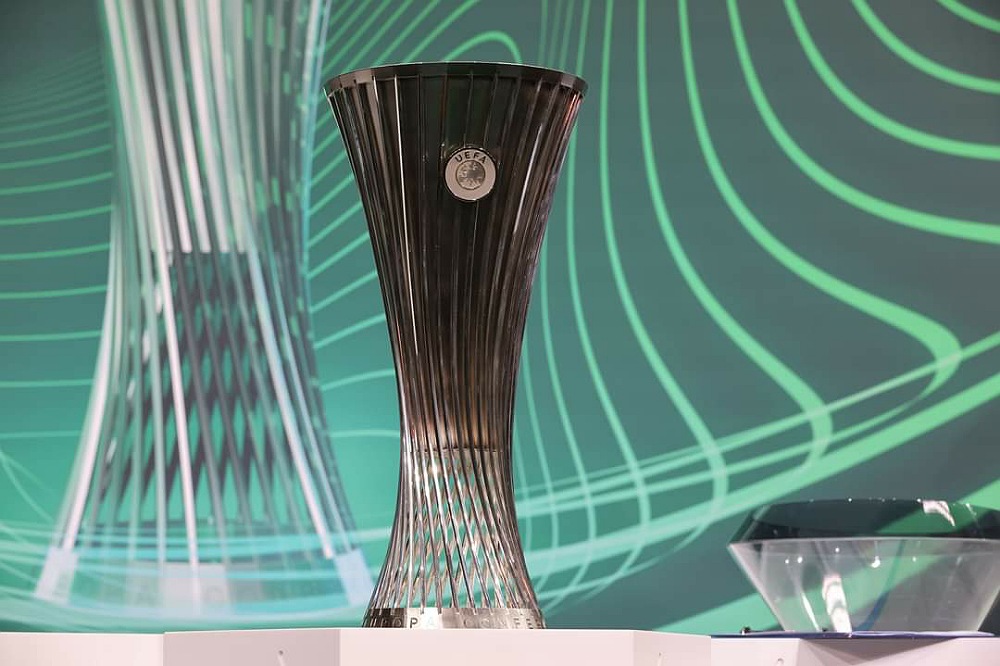 برشلونة يواجه آينتراخت فرانكفورت في الدوري الأوروبي