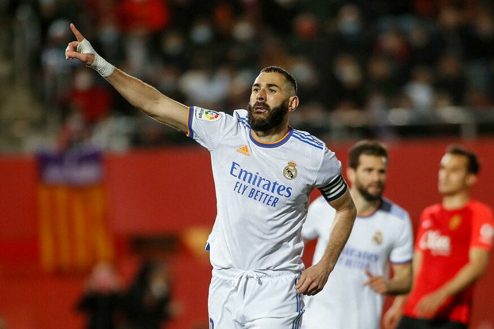 كريم بنزيمة يغيب عن الكلاسيكو أمام برشلونة