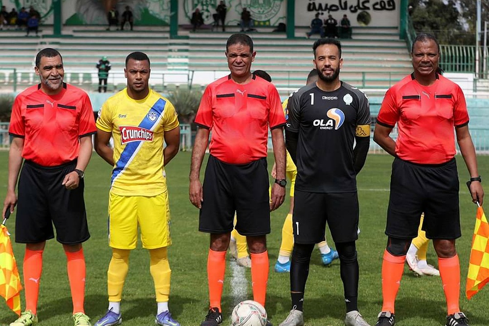 أنس الزنيتي يعود لحراسة مرمى الرجاء الرياضي