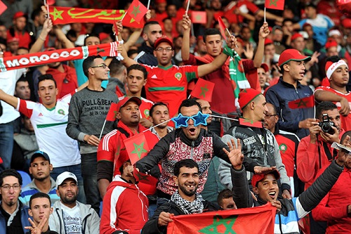 2100 مغربي يحضرون مباراة "الفهود" و"الأسود".. وهذا مكانهم في ملعب "الشهداء"