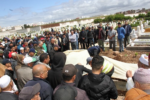 مكونات الجديدة تشيع جثمان الراحلة الحاجة لعويسي