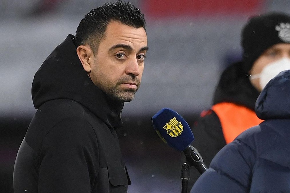 تشافي: اللاعبون فقدوا الحافز بعد توديع الدوري الأوروبي
