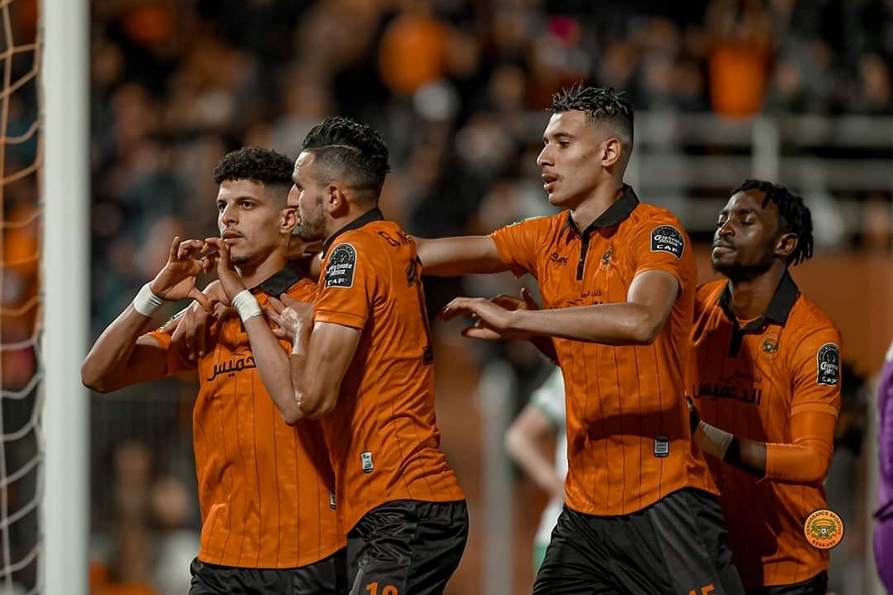 الجامعة تهنئ ن.بركان بالتأهل لنصف نهائي كأس "الكاف"