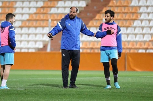 الشعباني يعتدي على رجل أمن بعد نهاية لقاء نهضة بركان والمصري البورسعيدي