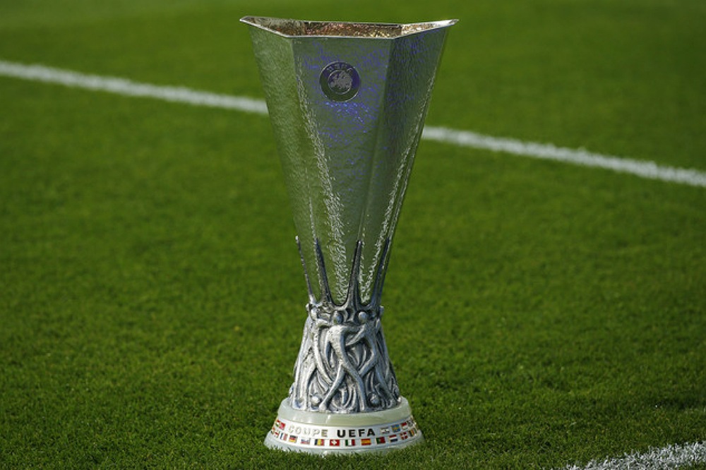 آينتراخت فرانكفورت يتلقى أكثر من 100 ألف طلب لشراء تذاكر نهائي الدوري الأوروبي
