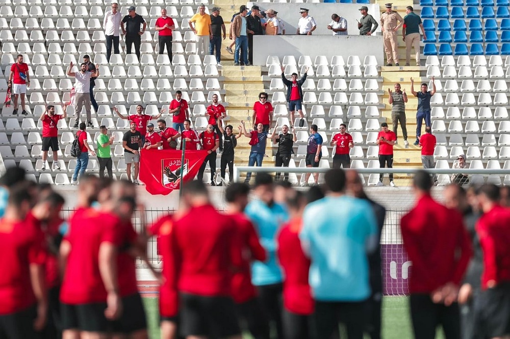 الأهلي يواصل مسلسل "التباكي" قبل نهائي دوري أبطال إفريقيا