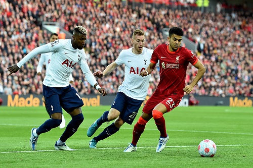 ليفربول يتعادل مع توتنهام ويهدر فرصة الانفراد المؤقت بصدارة الدوري الإنجليزي