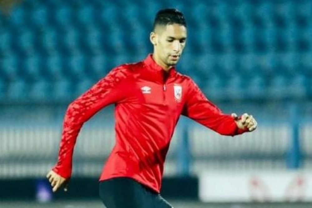 مدافع الوداد يتفاعل مع عودة بانون إلى الملاعب.. ويقول: "على سلامتك خويا"