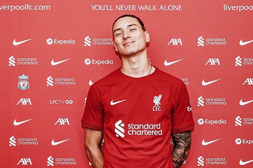 ليفربول يتعاقد مع المهاجم الأوروغواياني نونيز رسميا