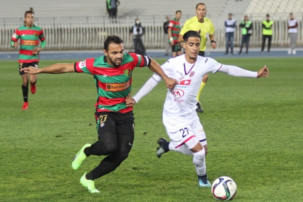 رابطة اللاعبين المحترفين تحذر من اللعب في الدوري الجزائري وستة دوريات أخرى