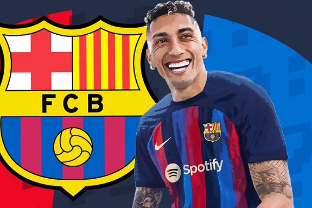 برشلونة الإسباني يحسم صفقة البرازيلي رافينيا