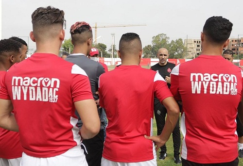 الوداد يُحَضِّر لمباراة اللقب بدون ضغوطات ويستعد للاحتفال مع جماهيره وتوديع نجمه