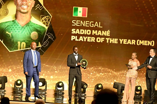 السينغالي ساديو ماني أفضل لاعب في إفريقيا للمرة الثانية تواليا بعد تجاوز ميندي وصلاح