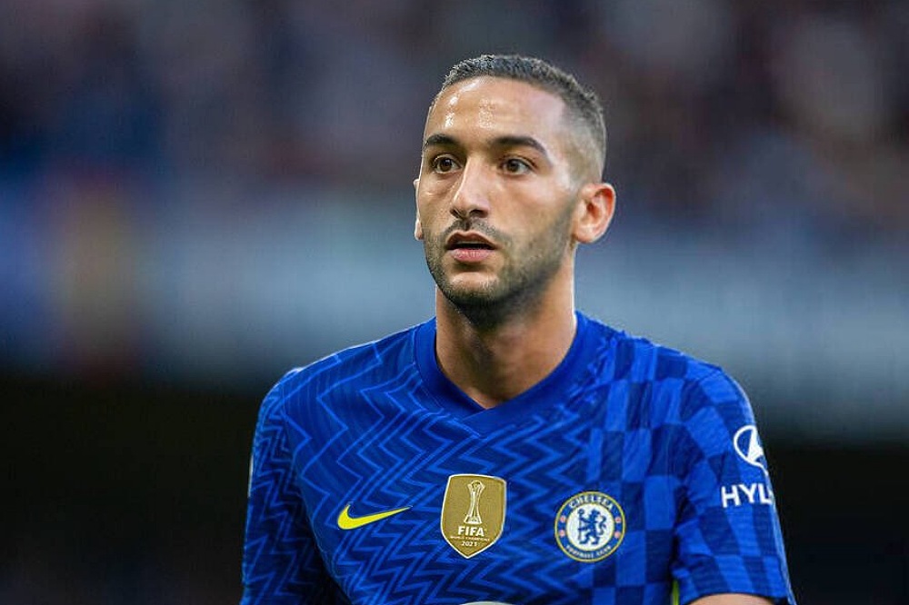 بعد فشل انتقاله إلى ميلان.. زياش مرشح لمجاورة رونالدو في مانشيستر يونايتد