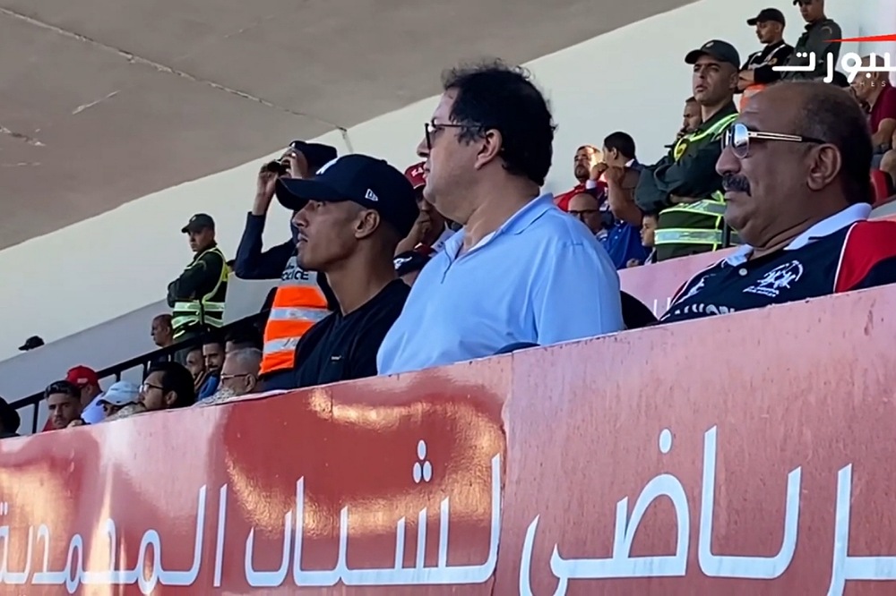 درار يتابع مباراة شباب المحمدية ومولودية وجدة
