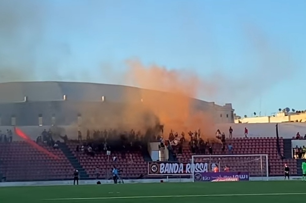 كراكاج جماهير الشباب
