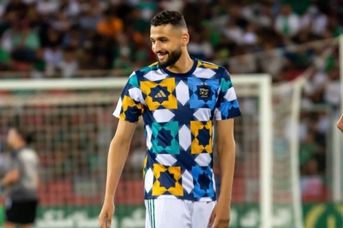 استيلاء ثقافي يدفع المغرب إلى إنذار الشركة المصممة لقميص المنتخب الجزائري