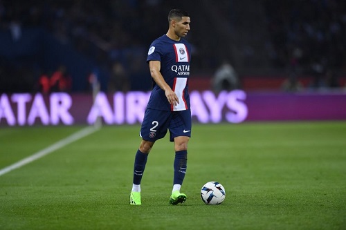 بعد تألقه في "الكلاسيكو".. حكيمي ضمن التشكيل المثالي للجولة 11 من الدوري الفرنسي