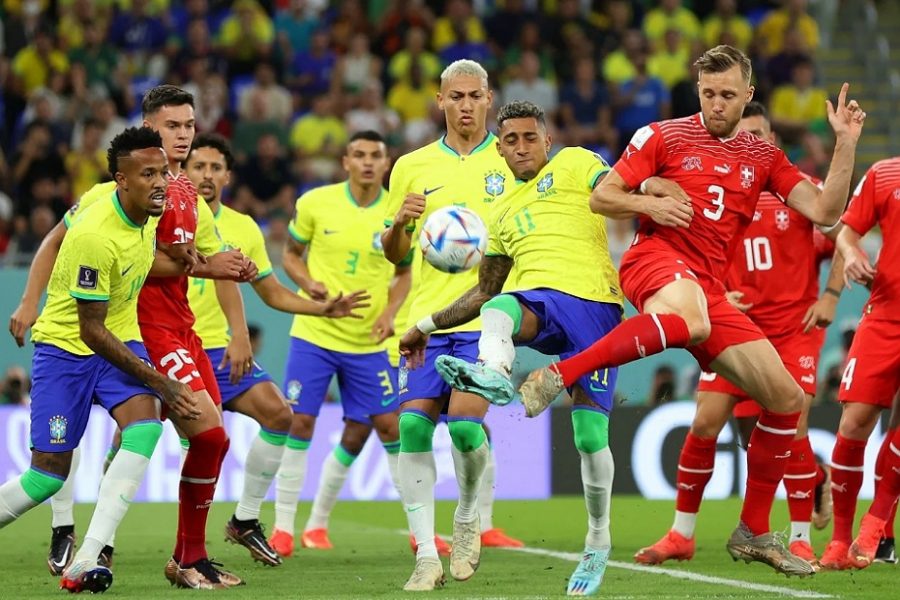 المنتخب البرازيلي يهزم سويسرا ويحسم تأهله إلى الدور الثاني من "المونديال"